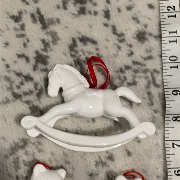 VTG white porcelain ornaments with wood snow man - Picture 2 of 7